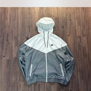Nike Men's Hooded Two-Tone Windbreaker Jacket in White and Gray